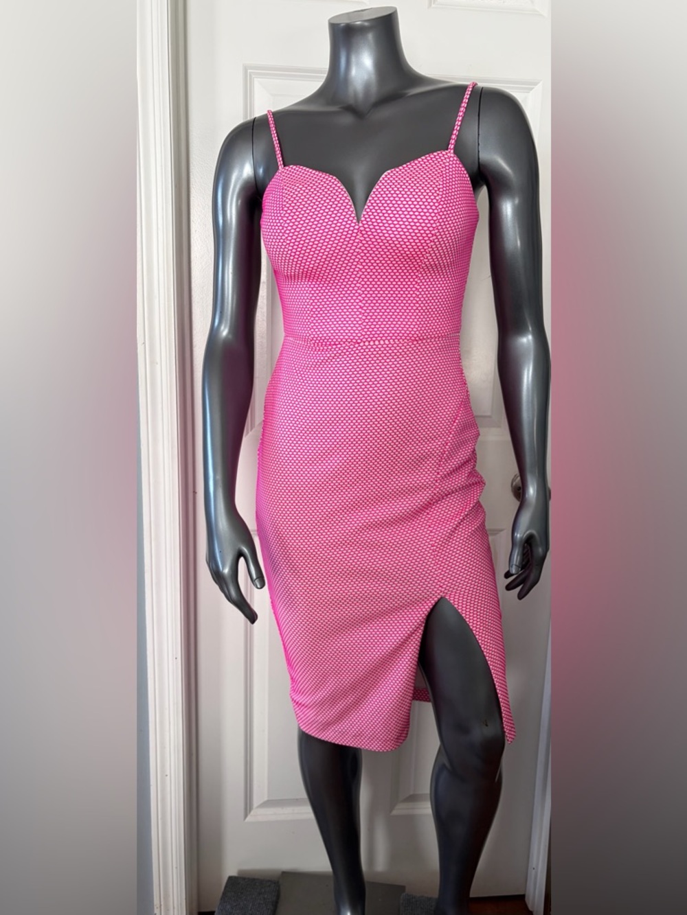 BISOU BISOU Hot Pink & White Spaghetti-Strap Sweetheart Midi Dress